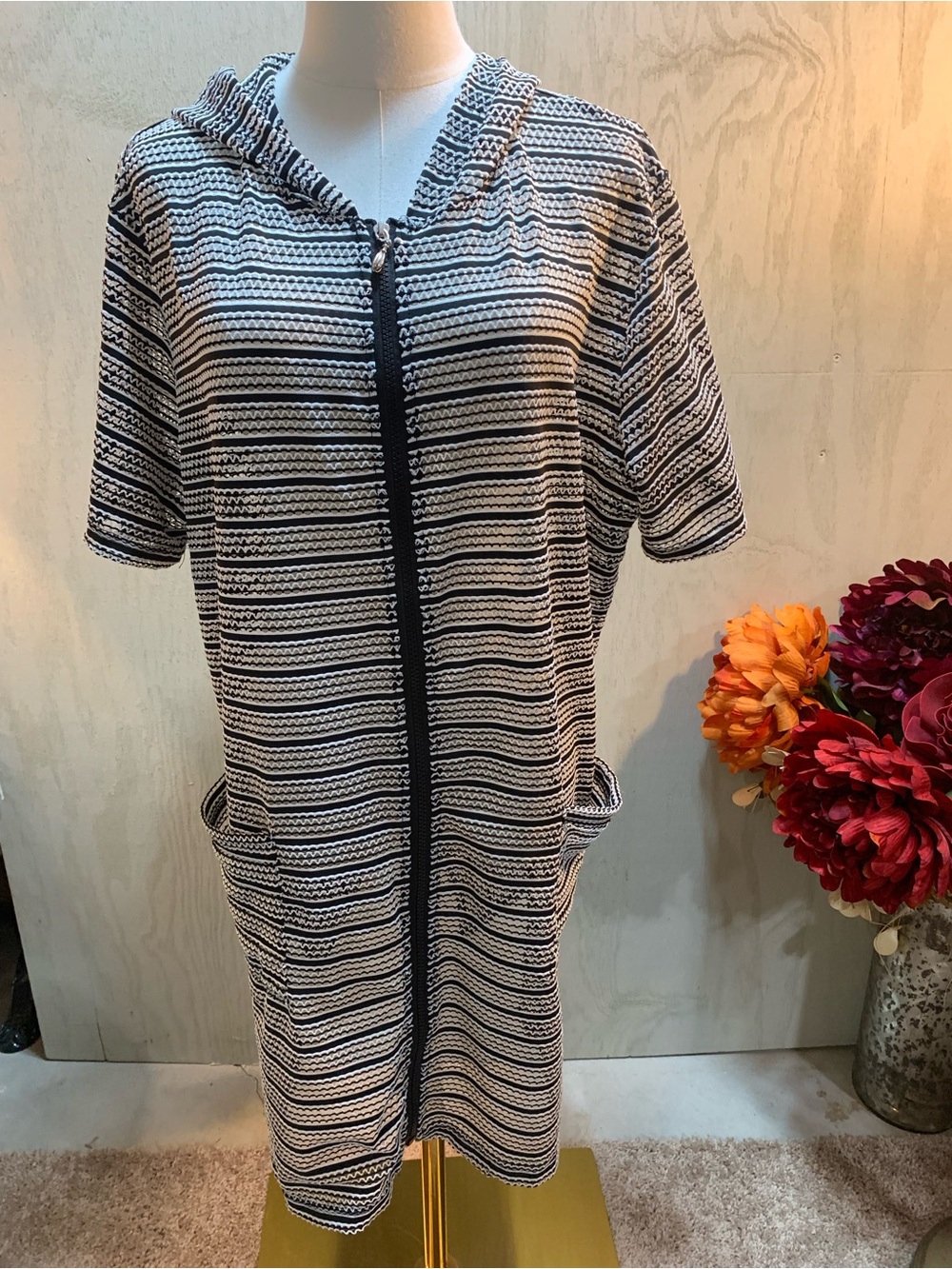 Women’s swimsuit hooded coverup